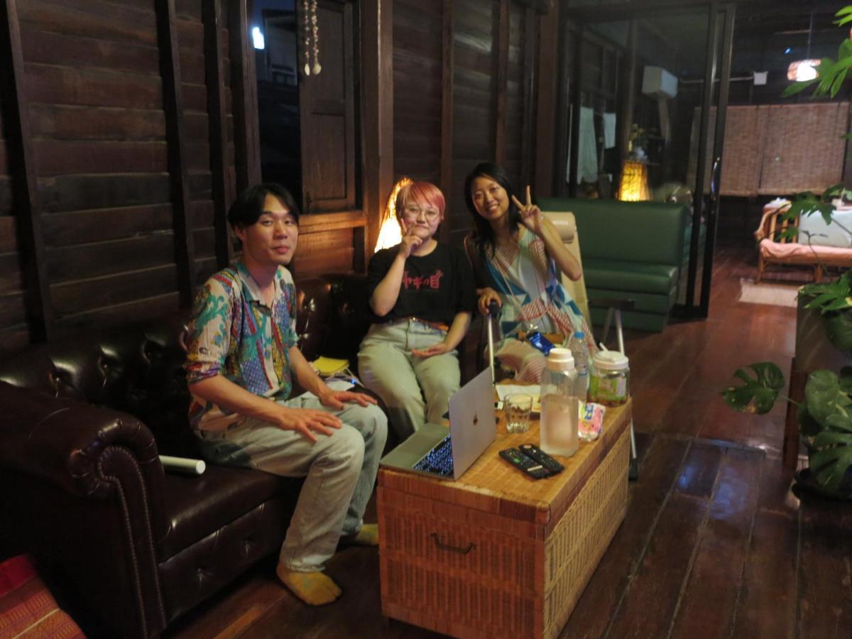 Non House Bangkok บ้านนอนโฮสเทล Екстериор снимка